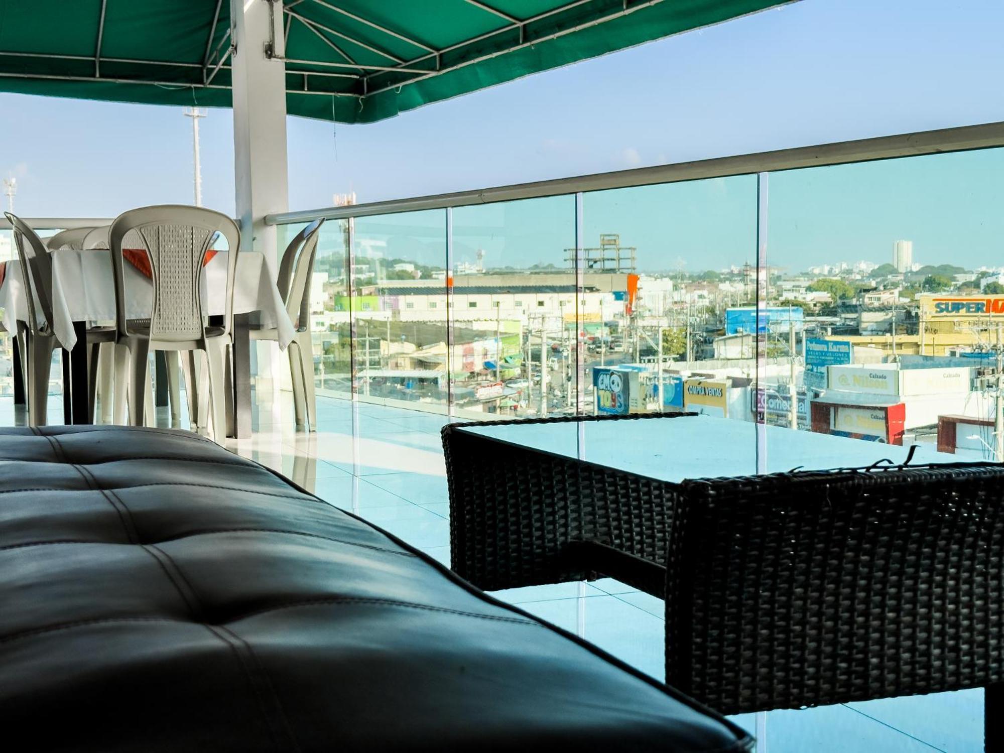 Hotel Bazurto Plaza Cartagena Exterior photo