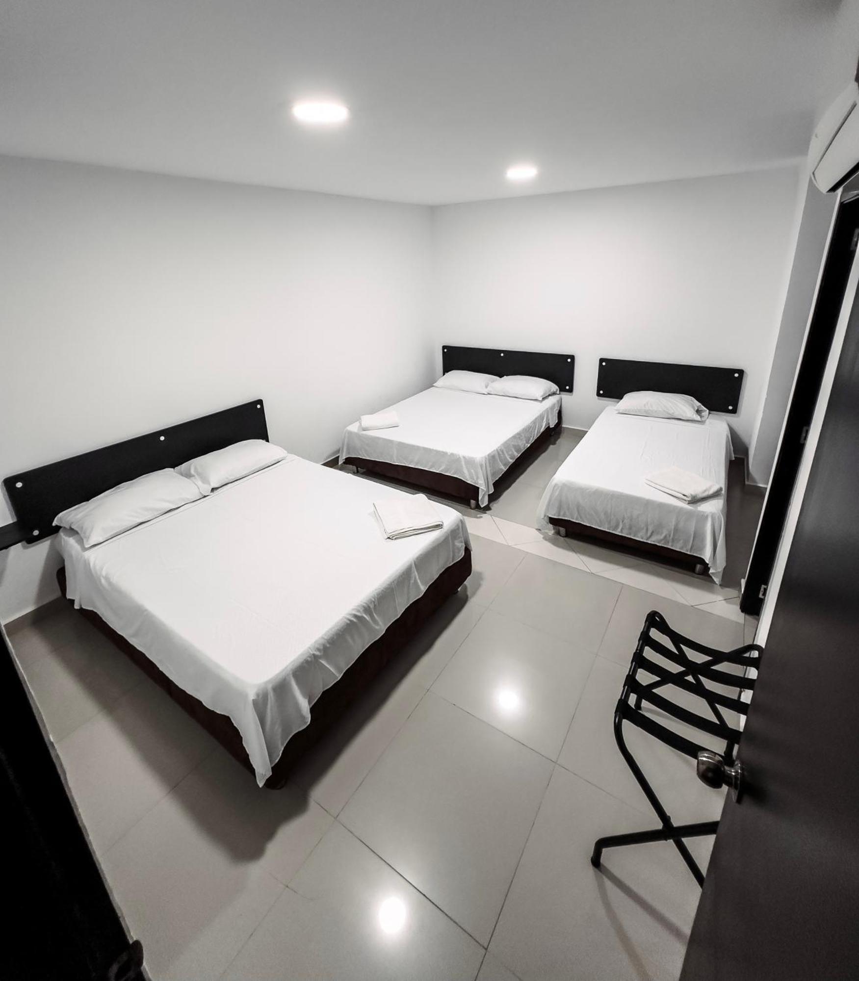 Hotel Bazurto Plaza Cartagena Exterior photo