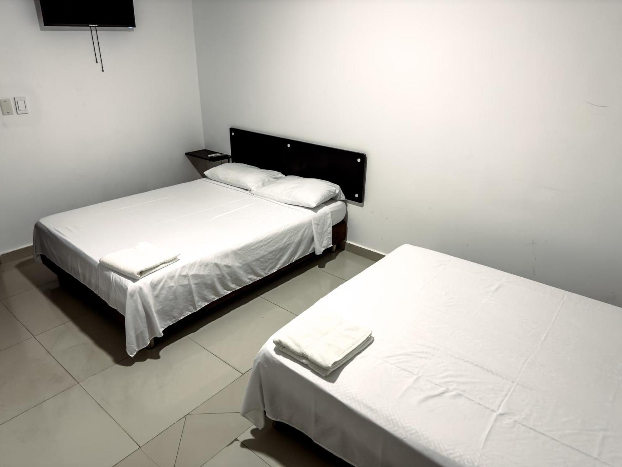 Hotel Bazurto Plaza Cartagena Exterior photo