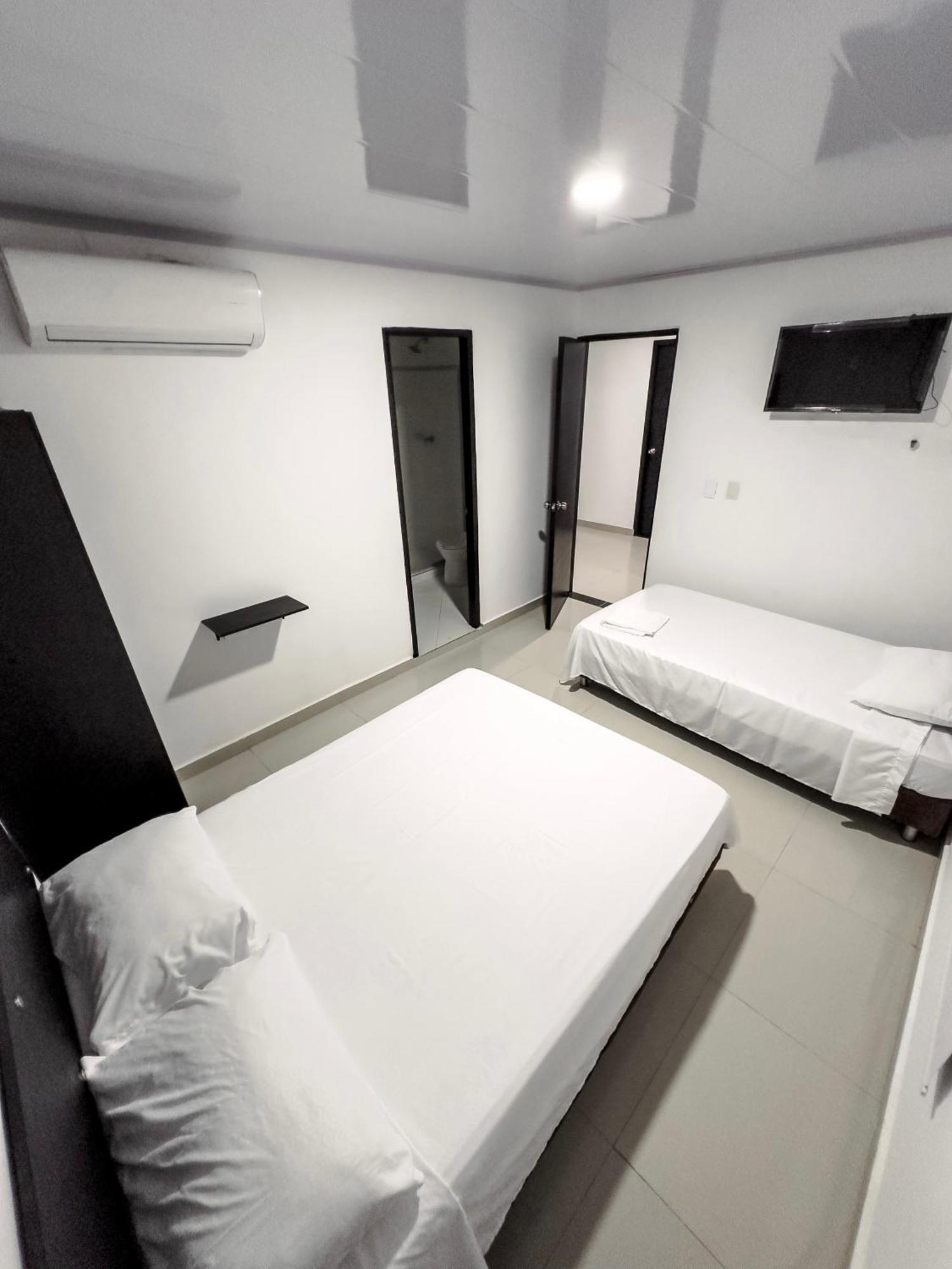 Hotel Bazurto Plaza Cartagena Exterior photo
