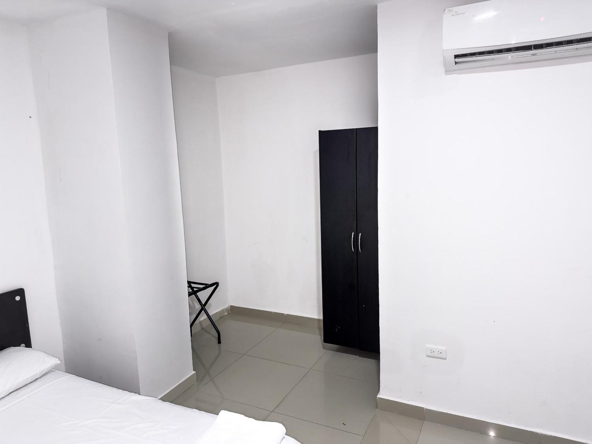 Hotel Bazurto Plaza Cartagena Exterior photo